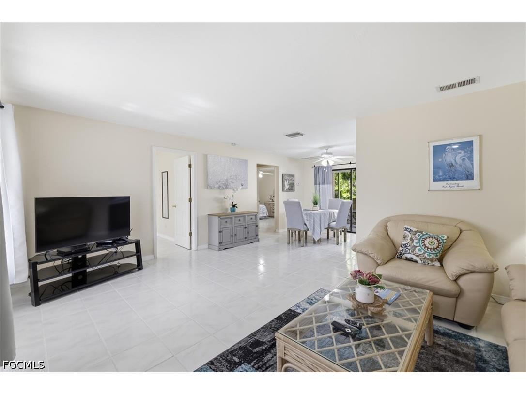 147 SW 47th Terrace #1 Cape Coral FL 33914 2026025158 image4