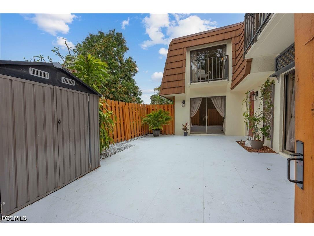 1470 Park Shore Circle #2 Fort Myers FL 33901 2026016232 image3