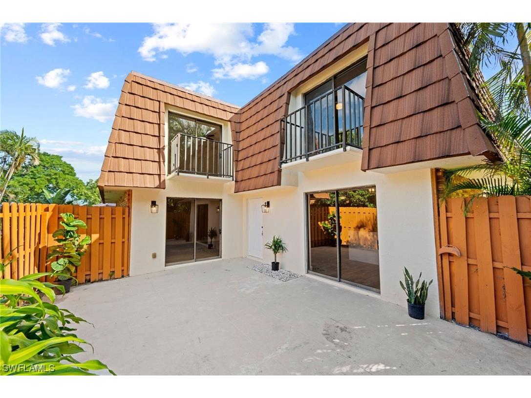 1470 Park Shore Circle #2 Fort Myers FL 33901 223071822 image1