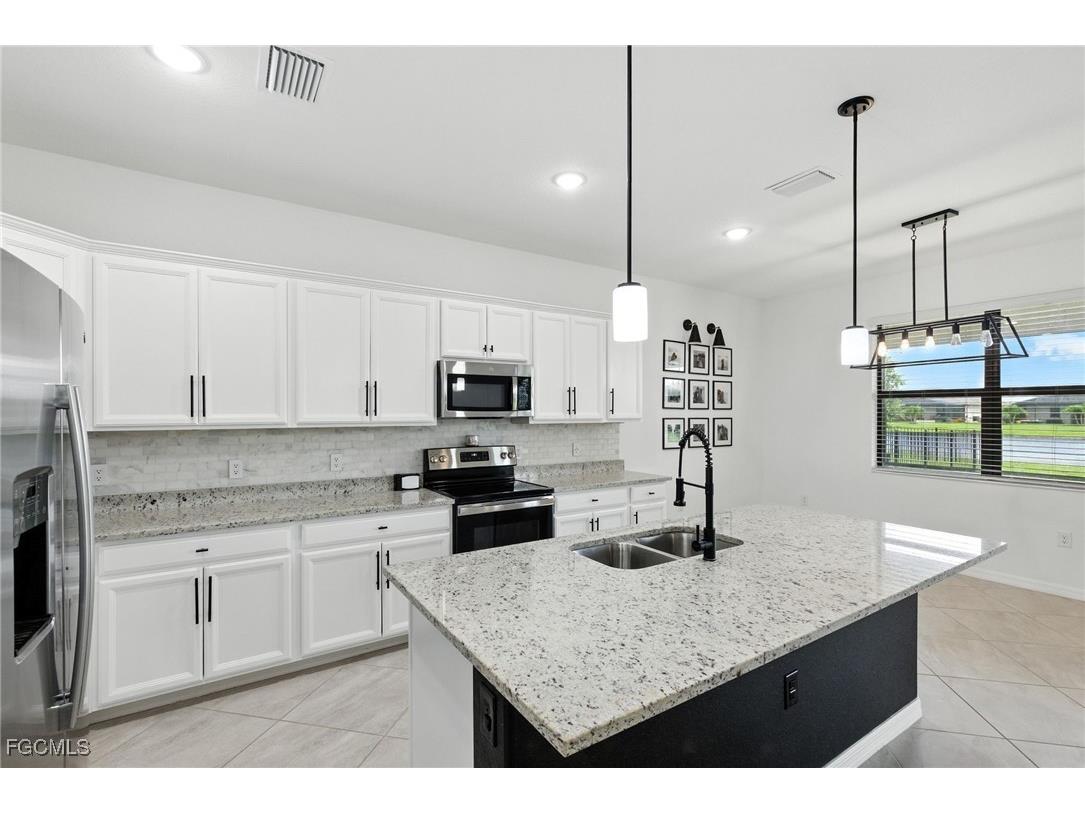14701 Cantabria Drive Fort Myers FL 33905 2025000291 image4