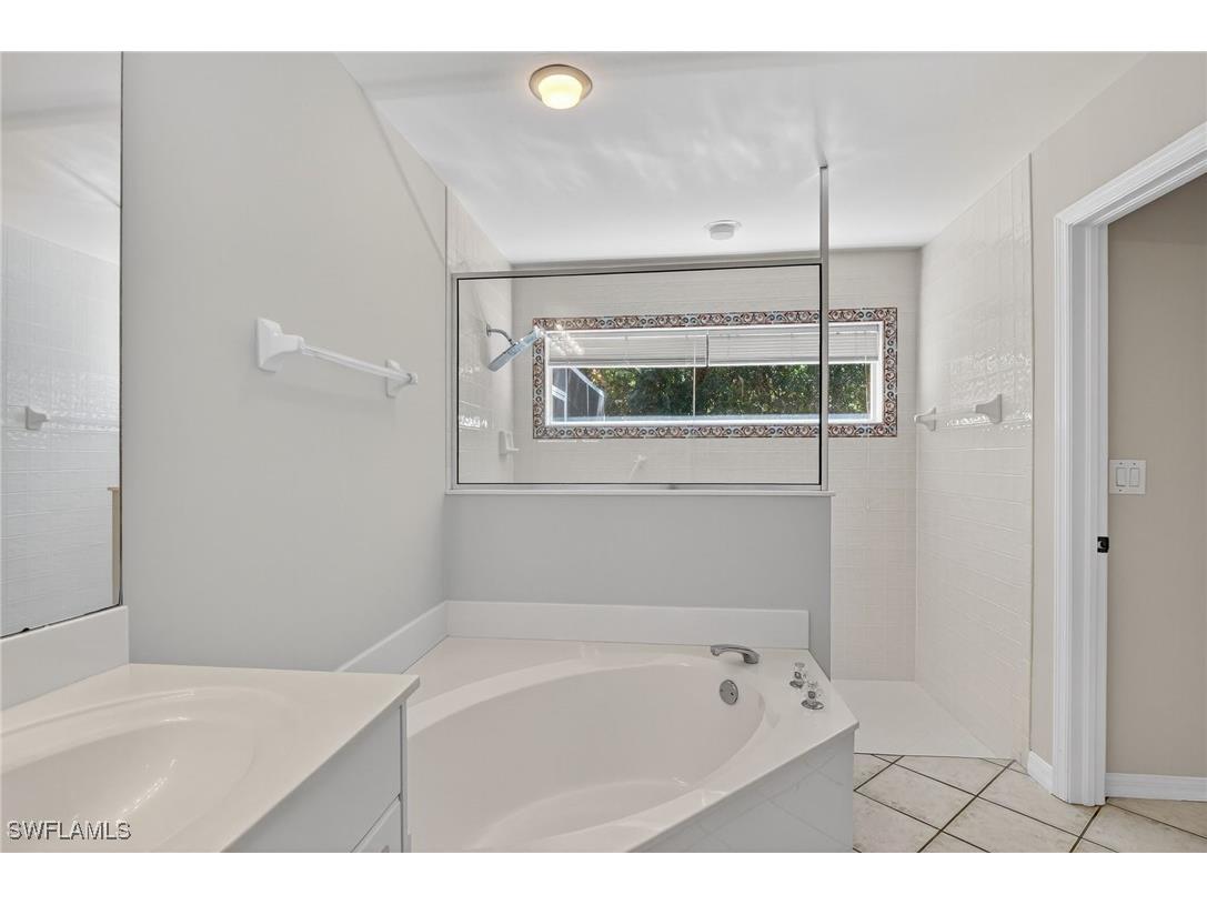 1471 Vintage Court Naples FL 34104 225080418 image11