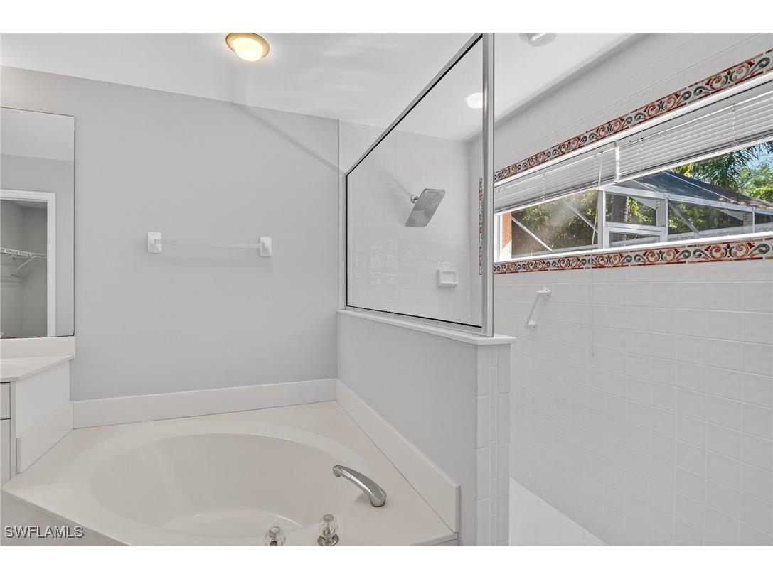 1471 Vintage Court Naples FL 34104 225080418 image12