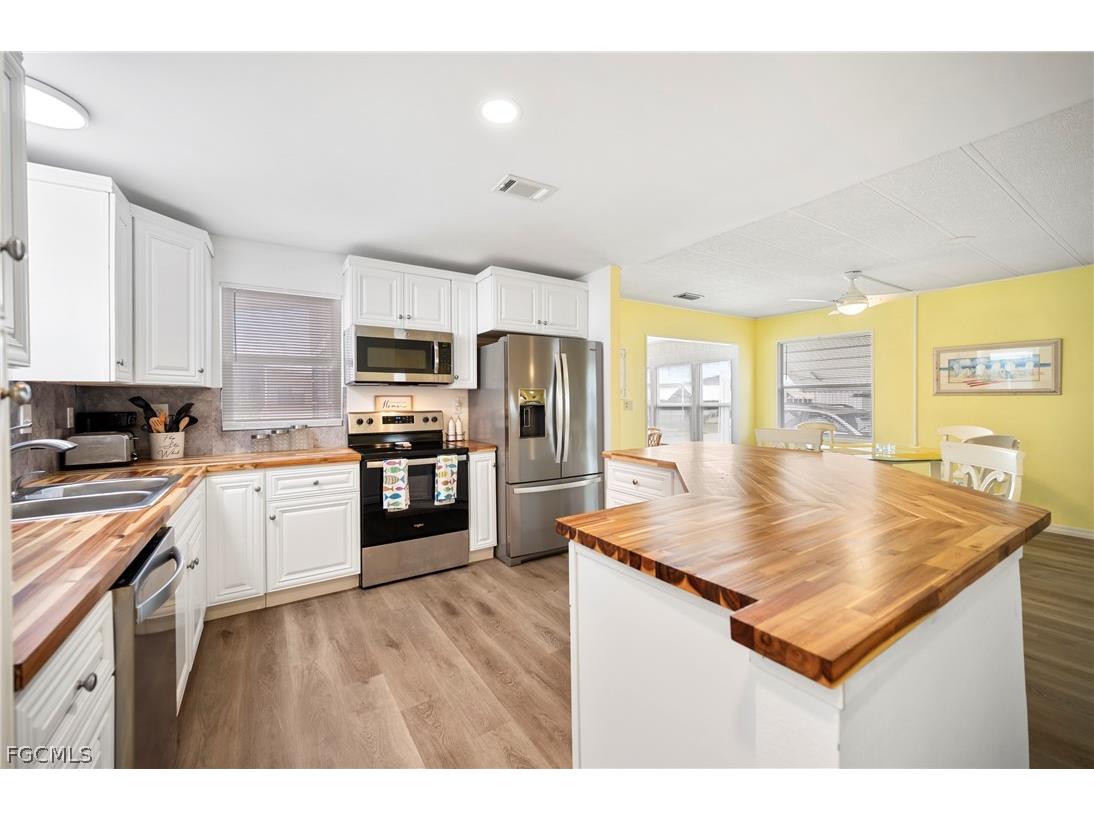 14715 Patrick Henry Road North Fort Myers FL 33917 2026008452 image1