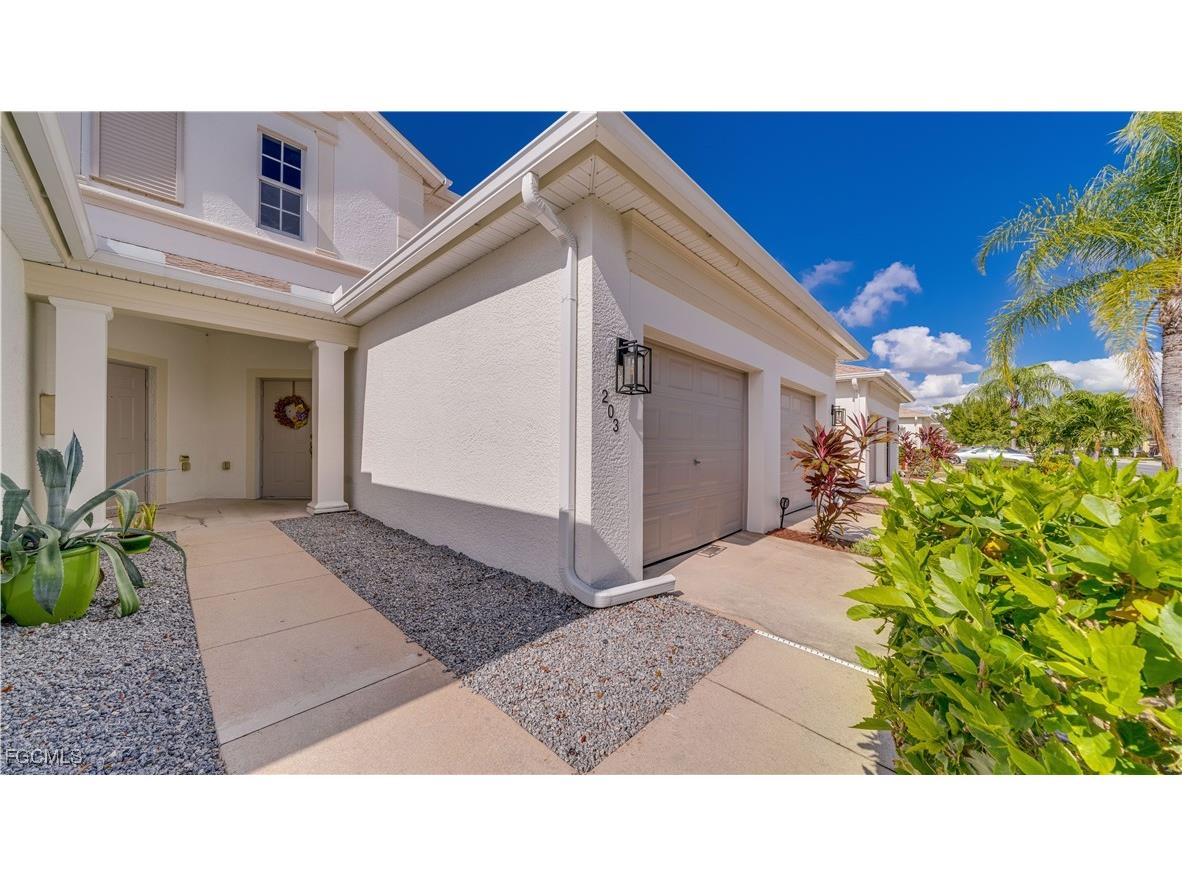 14721 Calusa Palms Drive #203 Fort Myers FL 33919 2025020811 image2