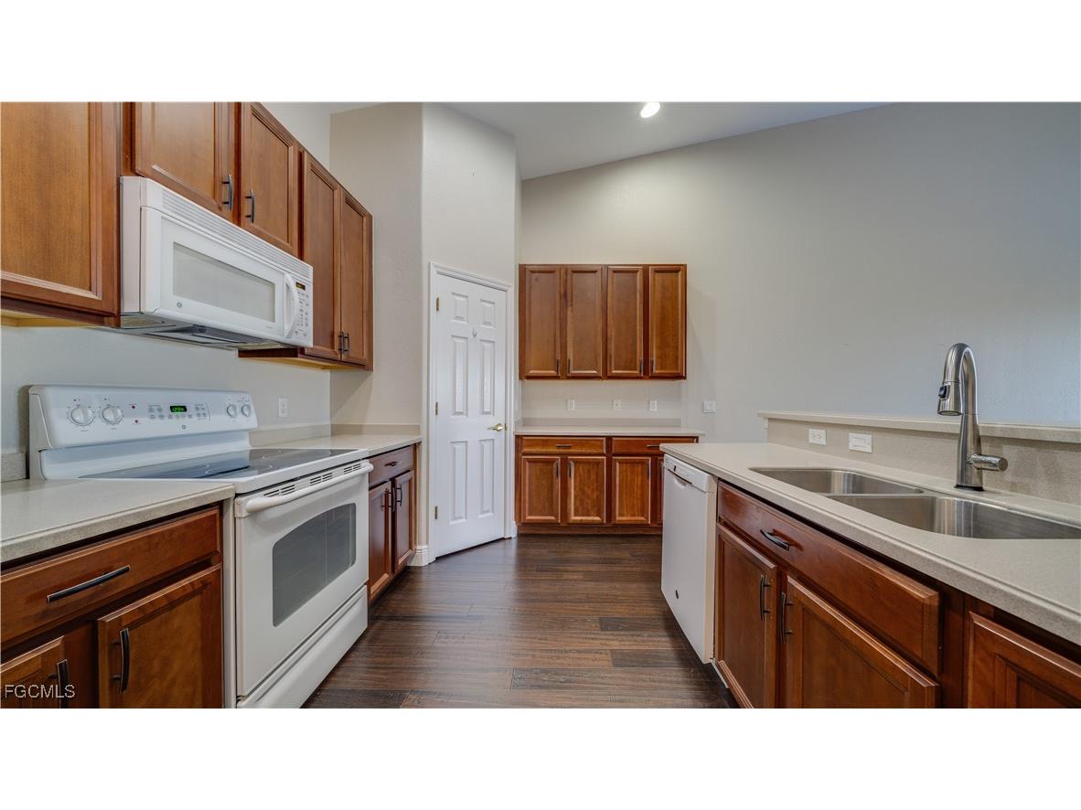 14721 Calusa Palms Drive #203 Fort Myers FL 33919 2025020811 image4