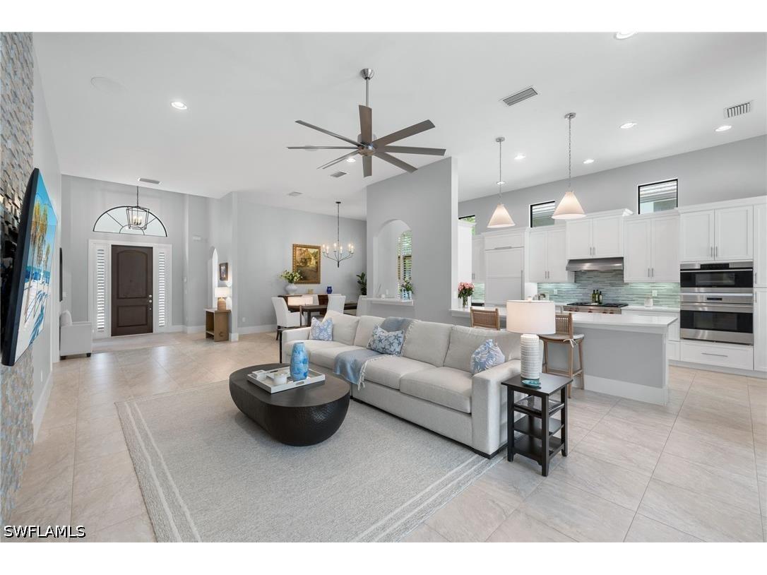 14726 Reserve Lane Naples FL 34109 226023800 image4