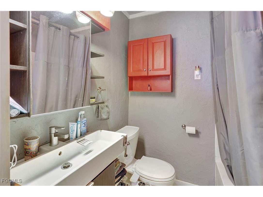 1473 Xavier Avenue Fort Myers FL 33919 2025007406 image21