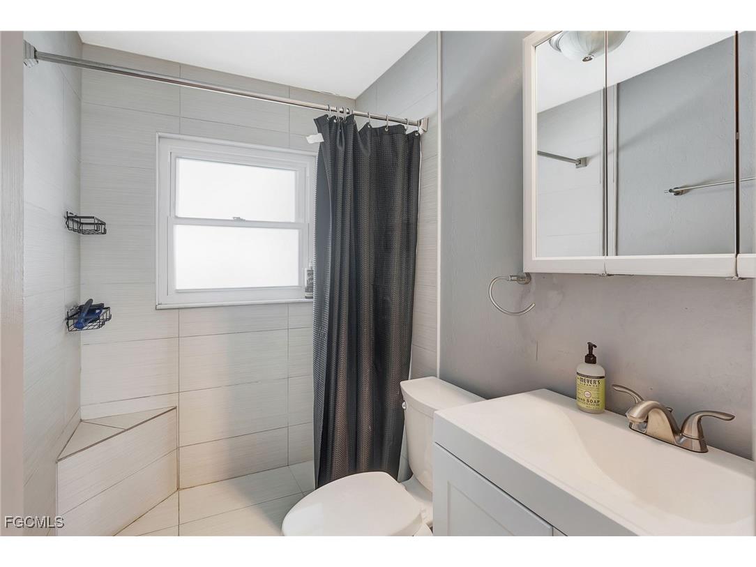 1473 Xavier Avenue Fort Myers FL 33919 2025007406 image24