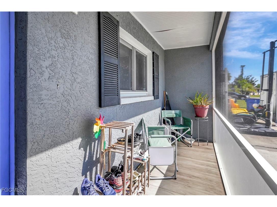 1473 Xavier Avenue Fort Myers FL 33919 2025007406 image3