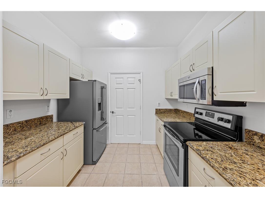 14764 Pinnacle Place #65 Naples FL 34119 2026004755 image18