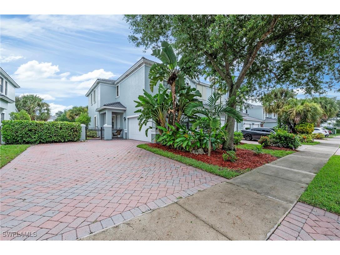 14768 Pinnacle Place #64 Naples FL 34119 224067181 image1