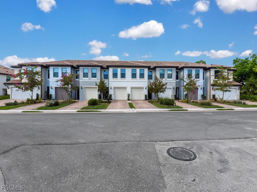 1477 Weeping Willow Court Cape Coral FL 33909 2026009009 image1