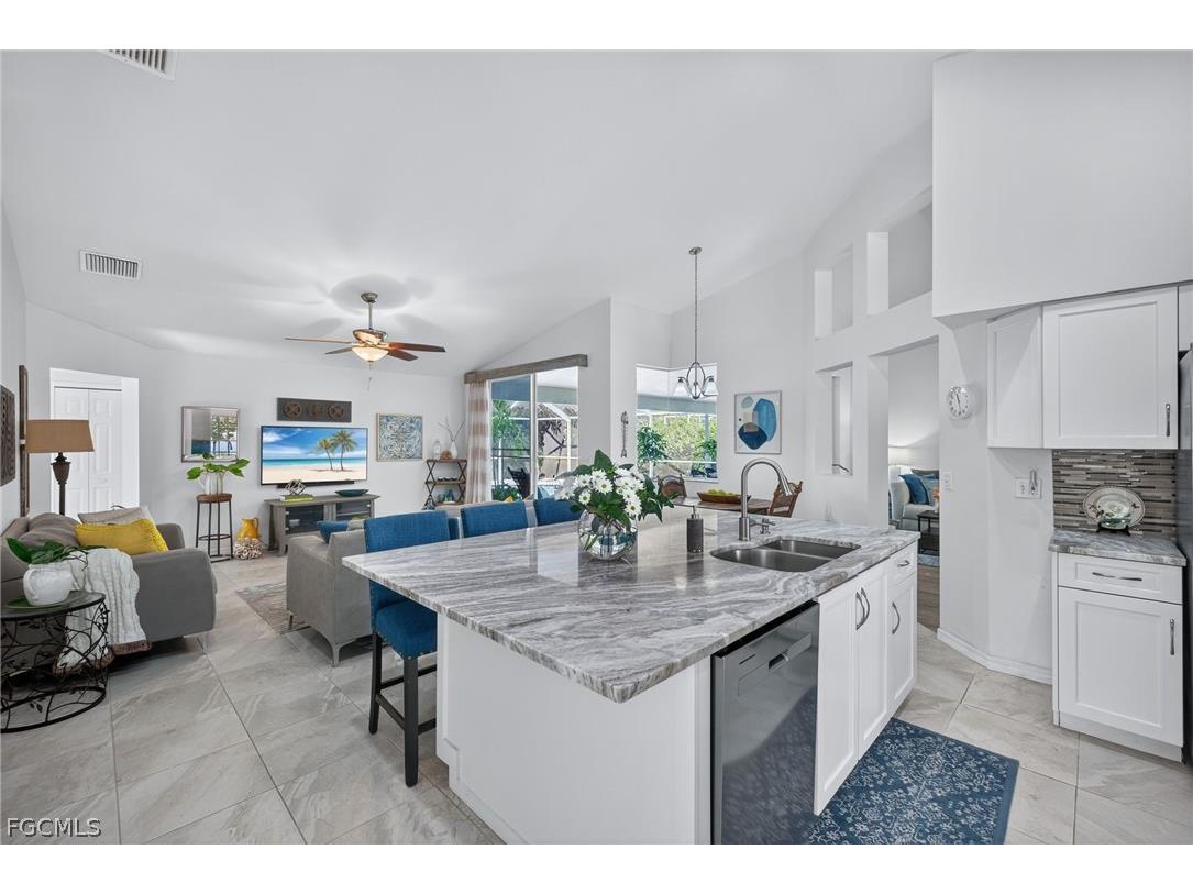 14770 Blackbird Lane Fort Myers FL 33919 2026008221 image18