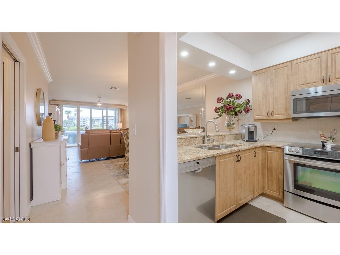 14771 Hole In 1 Circle #104 - WESTCHESTER Fort Myers FL 33919 223019959 image1