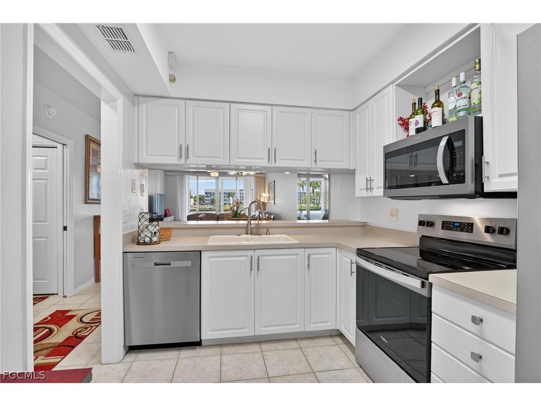 14771 Hole In 1 Circle #106 Fort Myers FL 33919 2026009016 image8