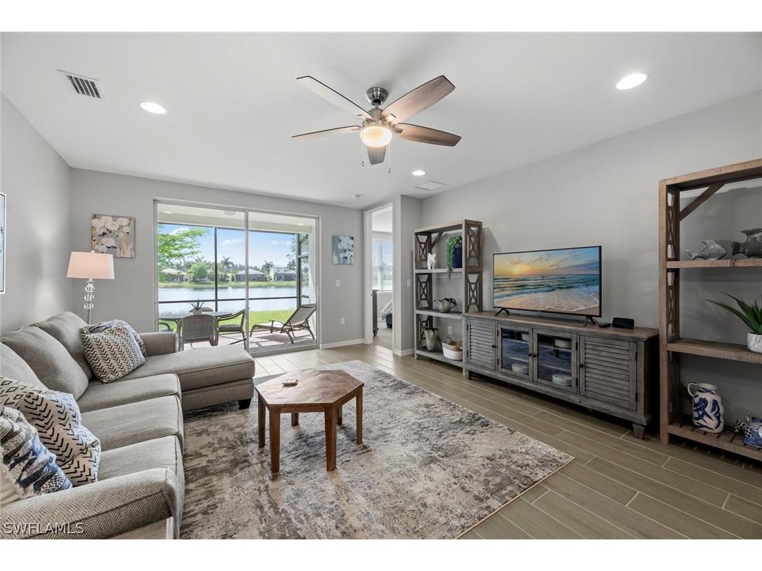 14791 Edgewater Circle Naples FL 34114 224023606 image1