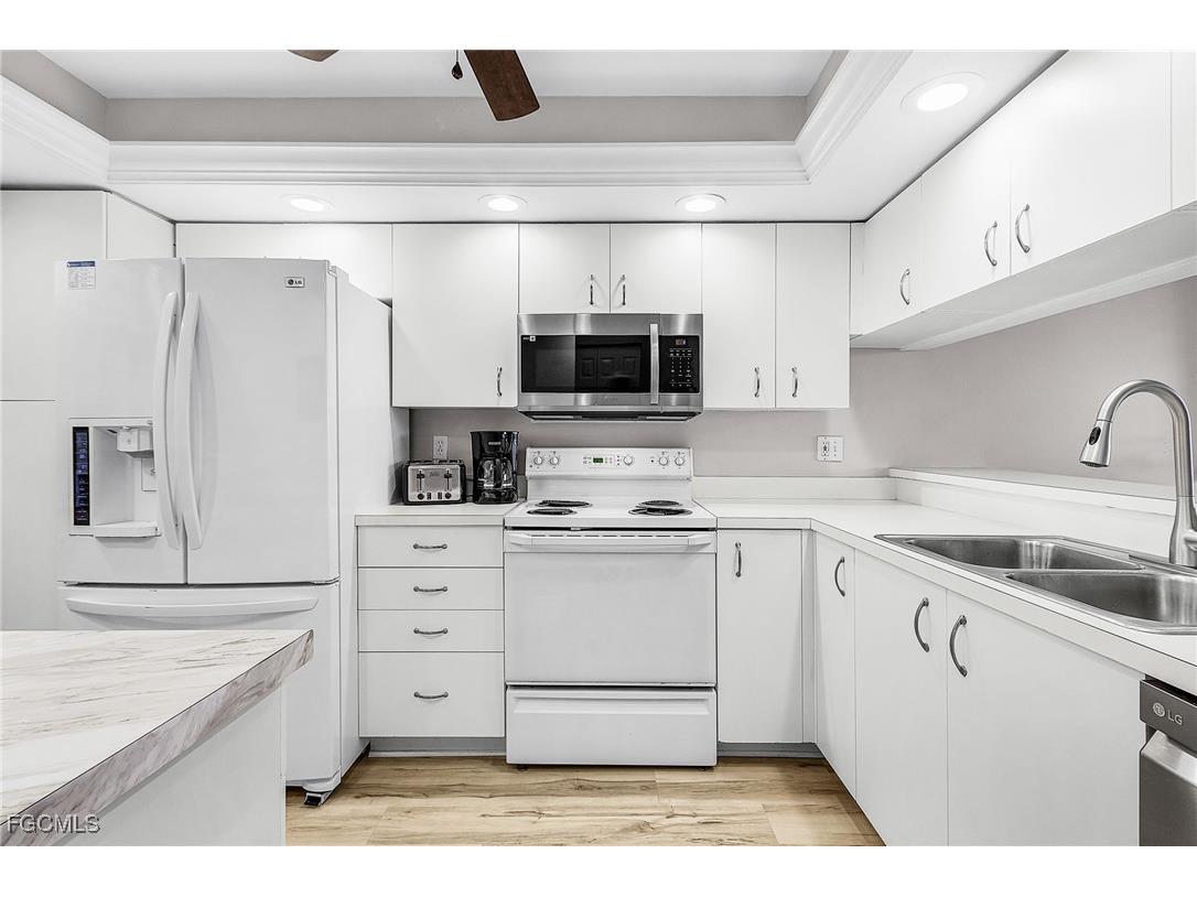 14791 Hole In Hole Circle #305 - SAWGRASS Fort Myers FL 33919 2025021365 image2