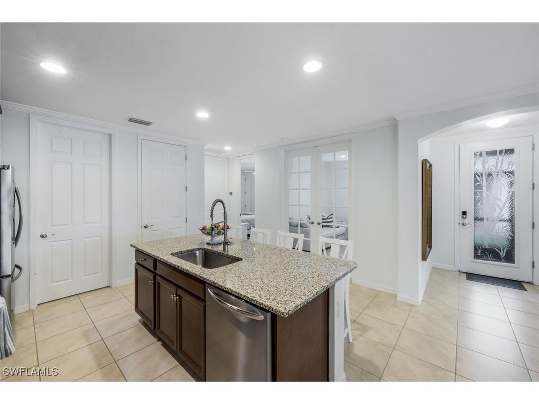 14795 Edgewater Circle Naples FL 34114 225076399 image10