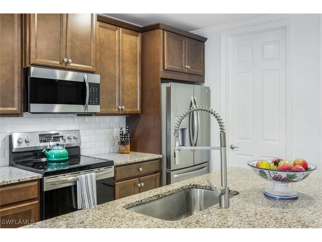 14795 Edgewater Circle Naples FL 34114 225076399 image7