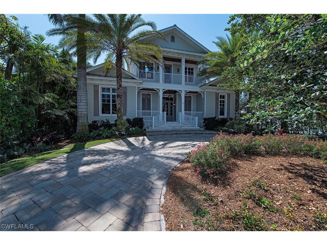 148 10th Avenue S Naples FL 34102 223018684 image1