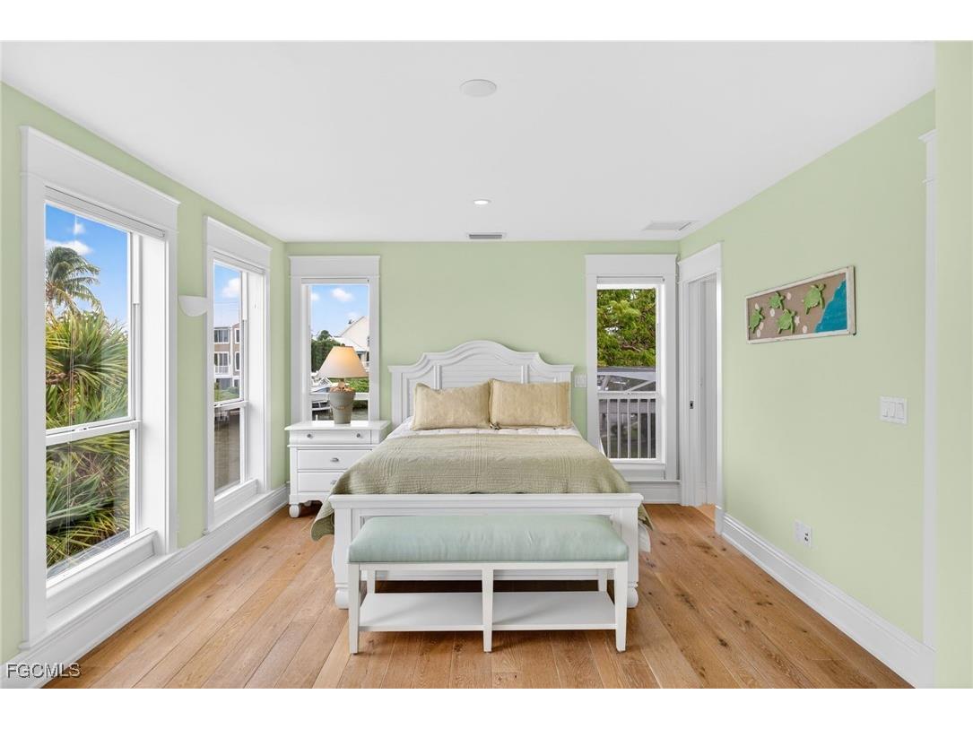 1480 Angel Drive Sanibel FL 33957 2025023457 image36