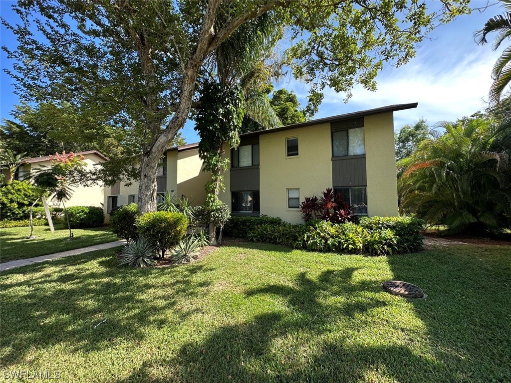 1480 Green Valley Circle #202 Naples FL 34104 223082153 image1