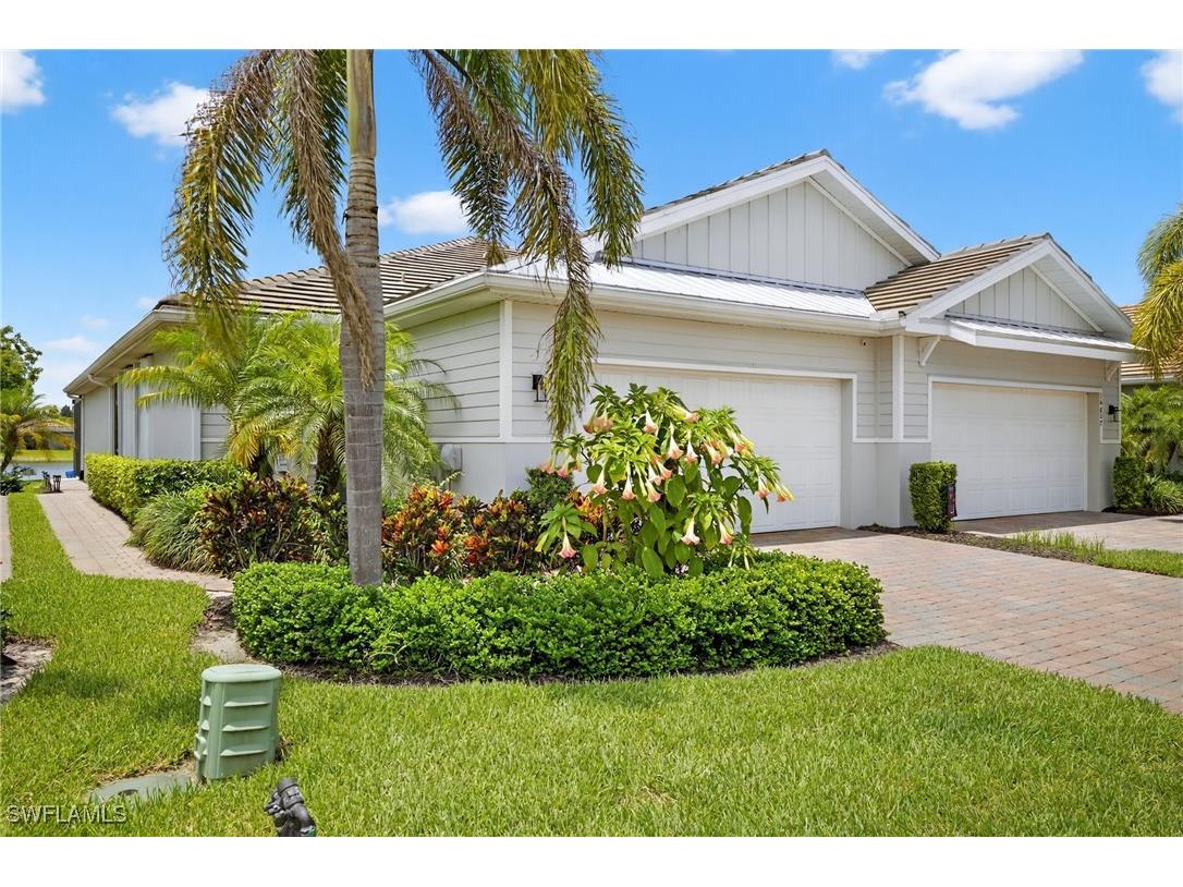 14803 Edgewater Circle Naples FL 34114 225056136 image1