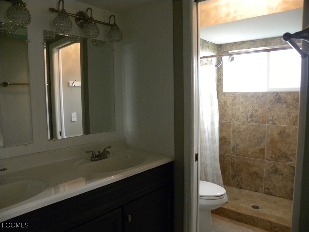 14807 Crooked Pond Court Fort Myers FL 33908 2025007704 image4