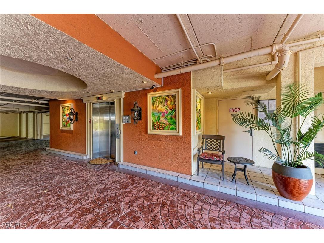 14813 Laguna Drive #401 Fort Myers FL 33908 2026012903 image6