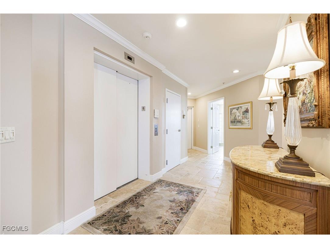 14813 Laguna Drive #PH-1B Fort Myers FL 33908 2025007927 image14