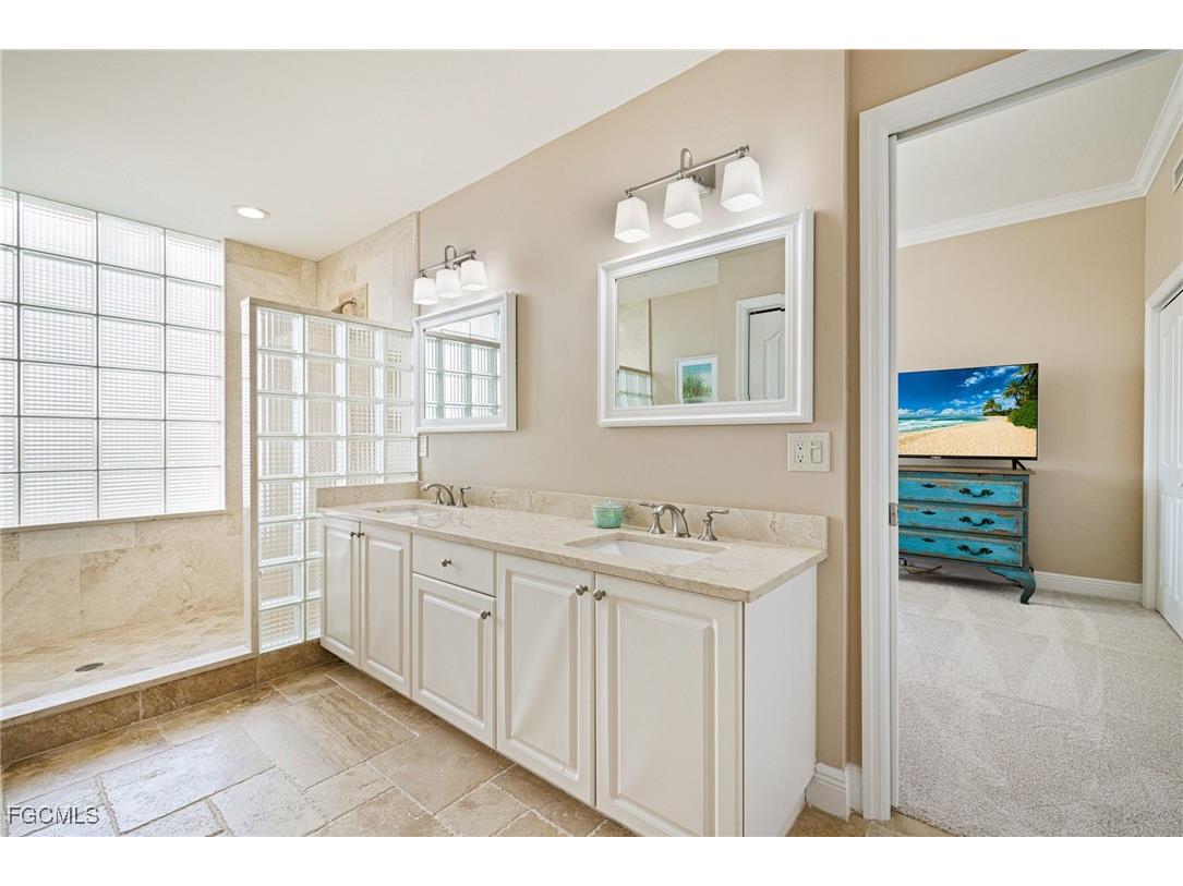 14813 Laguna Drive #PH-1B Fort Myers FL 33908 2025007927 image24