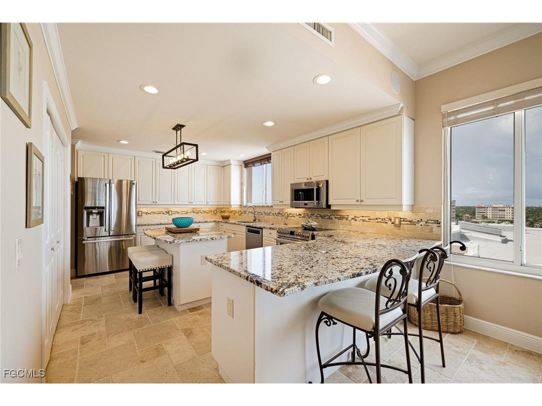 14813 Laguna Drive #PH-1B Fort Myers FL 33908 2025007927 image9