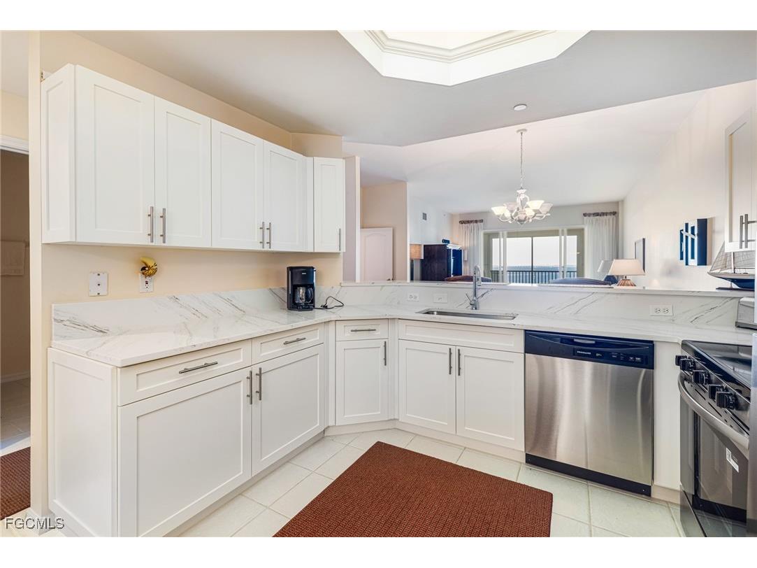 14815 Laguna Drive #702 Fort Myers FL 33908 2025018647 image10