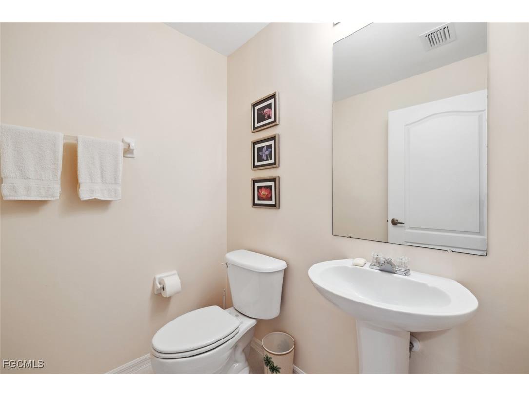 14815 Laguna Drive #702 Fort Myers FL 33908 2025018647 image34