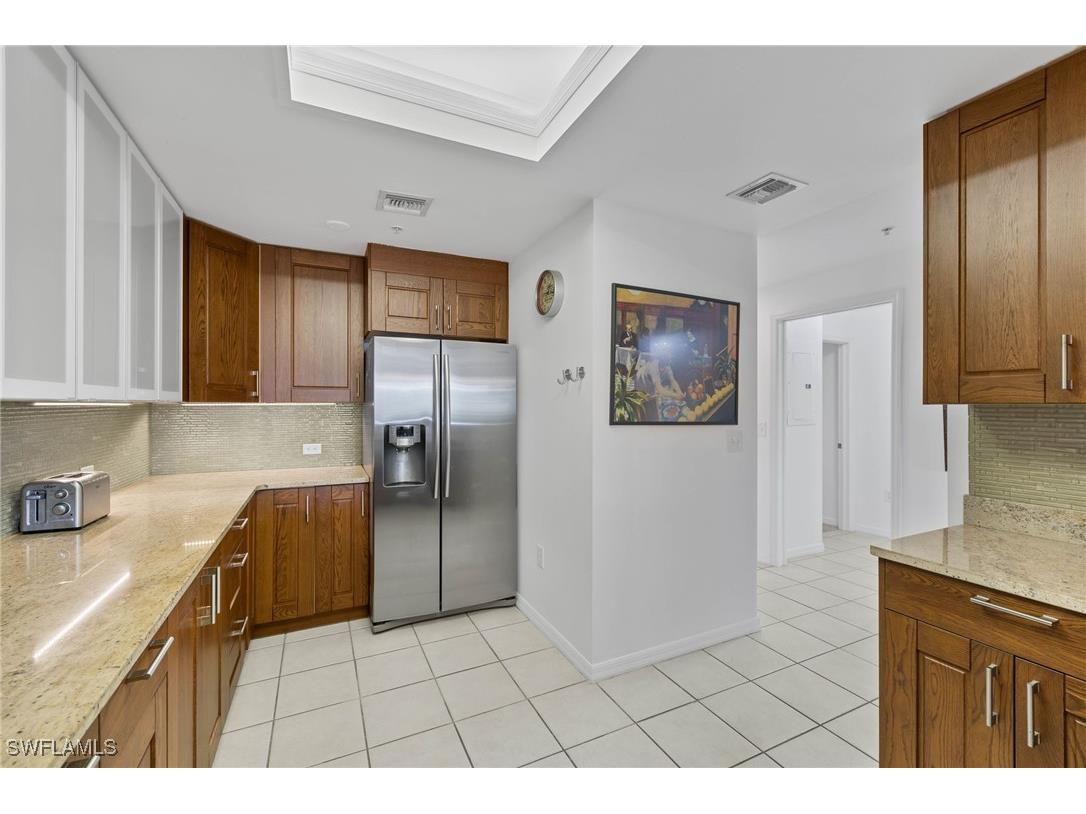 14817 Laguna Drive #203 Fort Myers FL 33908 225068880 image10