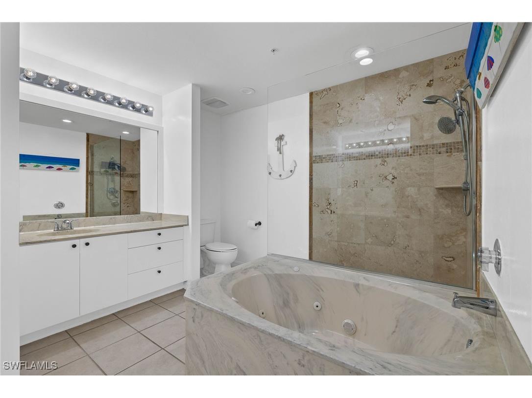 14817 Laguna Drive #203 Fort Myers FL 33908 225068880 image16