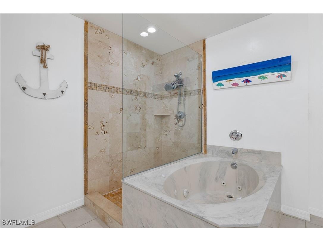 14817 Laguna Drive #203 Fort Myers FL 33908 225068880 image19