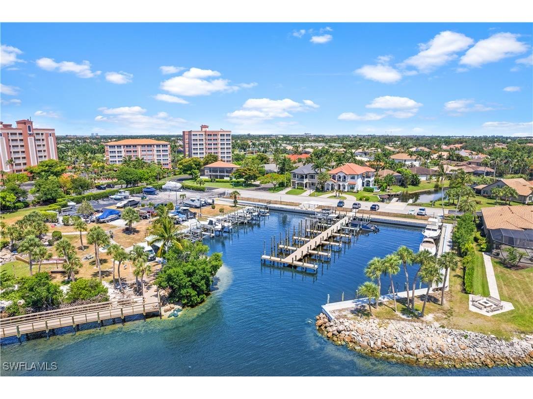 14817 Laguna Drive #203 Fort Myers FL 33908 225068880 image3