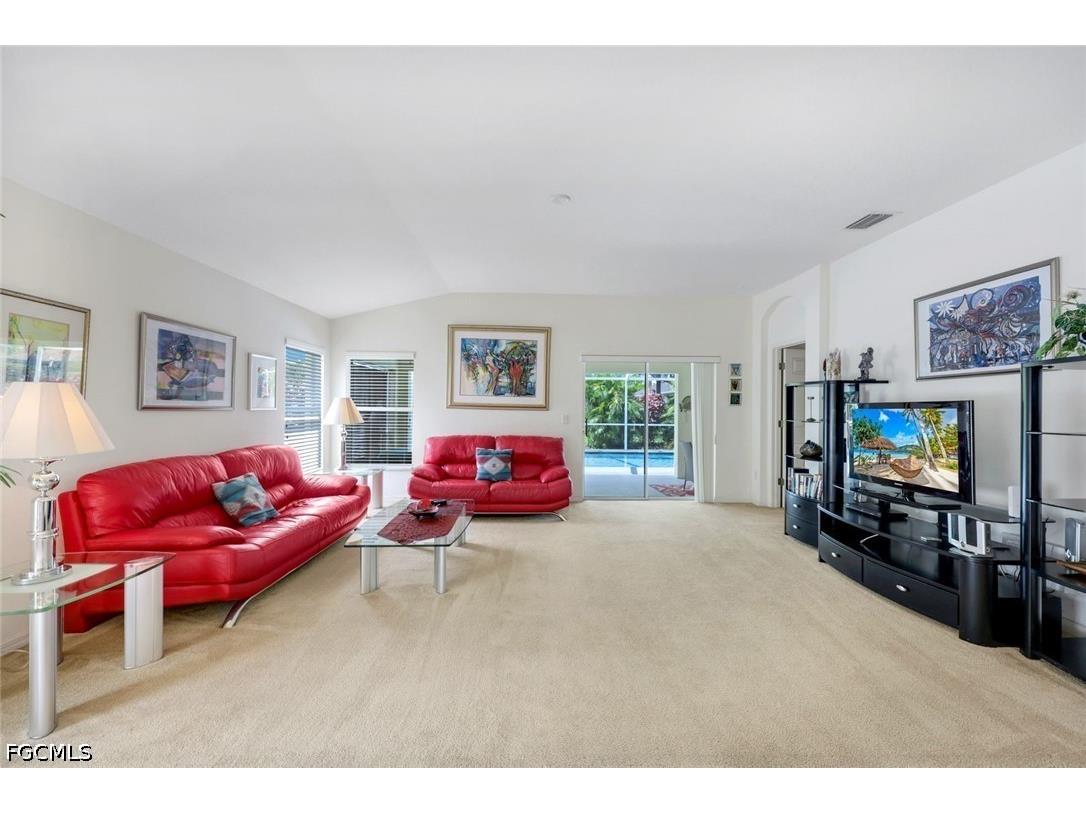 14823 Calusa Palms Drive Fort Myers FL 33919 2026016100 image3