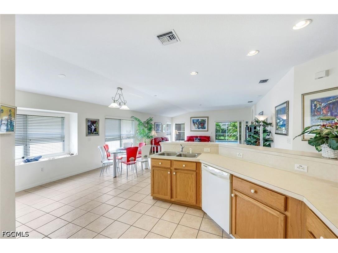14823 Calusa Palms Drive Fort Myers FL 33919 2026016100 image6