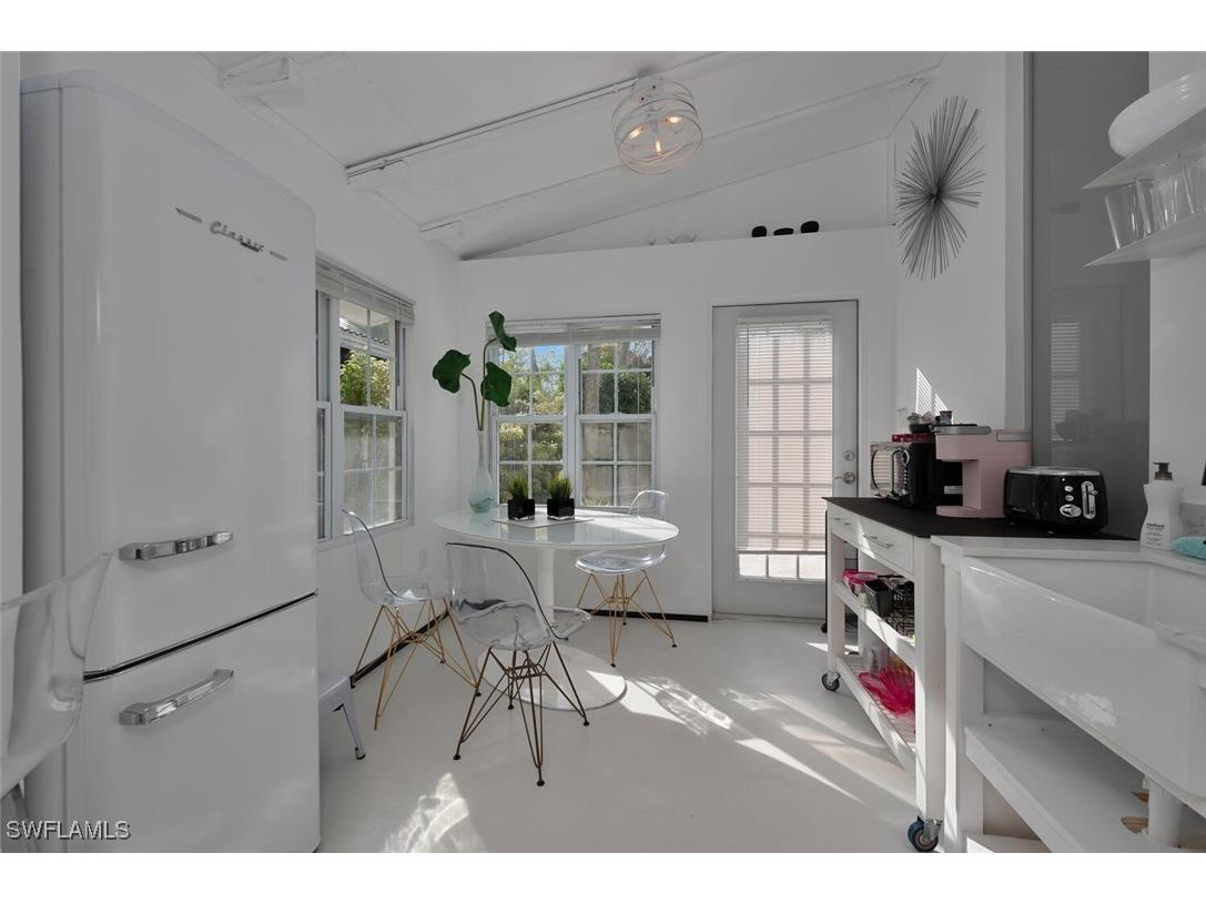 1483 Bembury Drive Naples FL 34102 225054189 image8