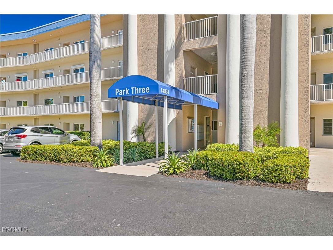14831 Park Lake Drive #110 Fort Myers FL 33919 2026001879 image1