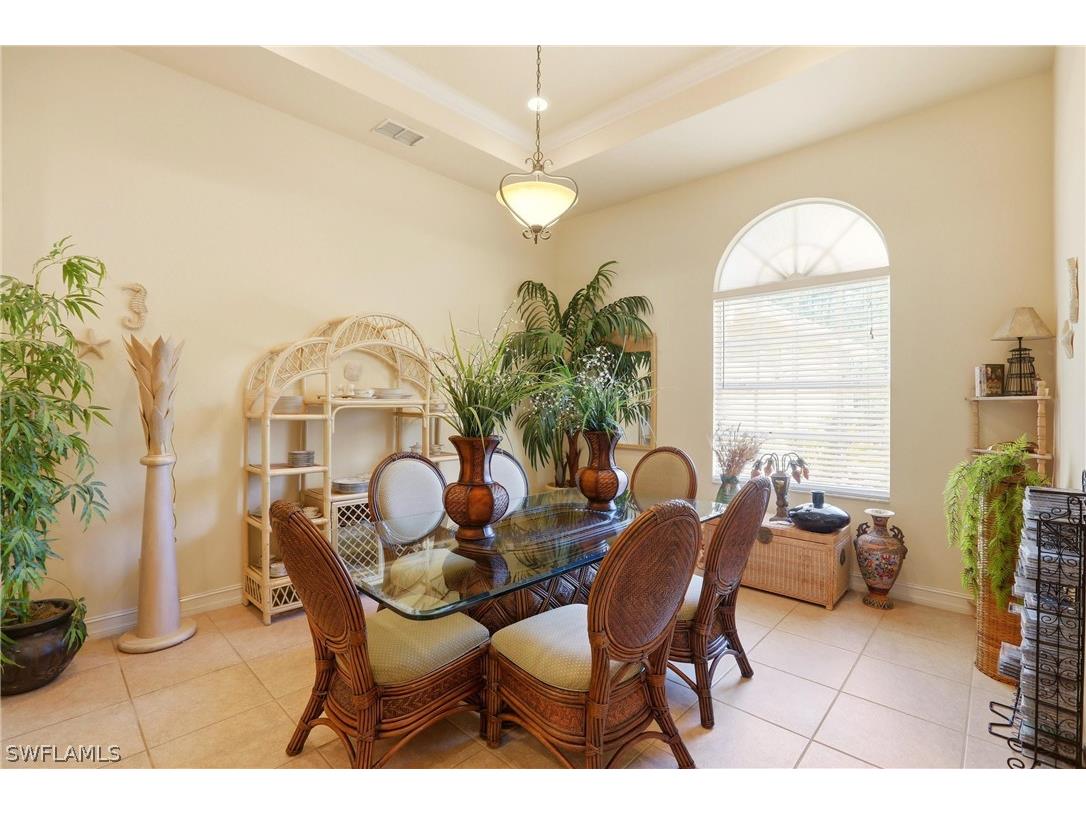 1485 Desoto Boulevard N Naples FL 34120 226005573 image15