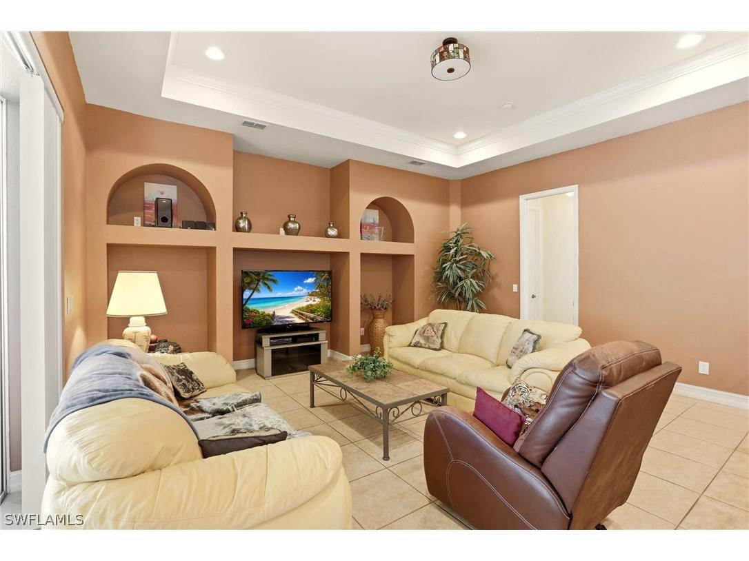 1485 Desoto Boulevard N Naples FL 34120 226005573 image18