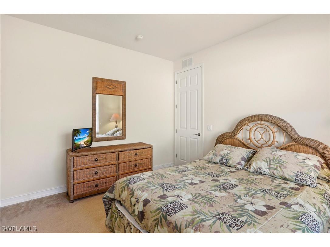 1485 Desoto Boulevard N Naples FL 34120 226005573 image24
