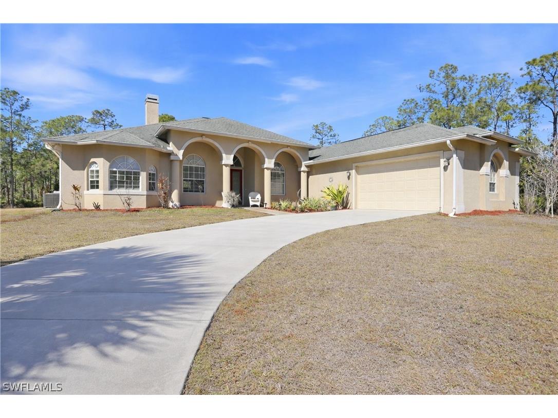 1485 Desoto Boulevard N Naples FL 34120 226005573 image4