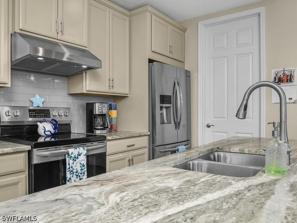14867 Edgewater Circle Naples FL 34114 226019046 image6