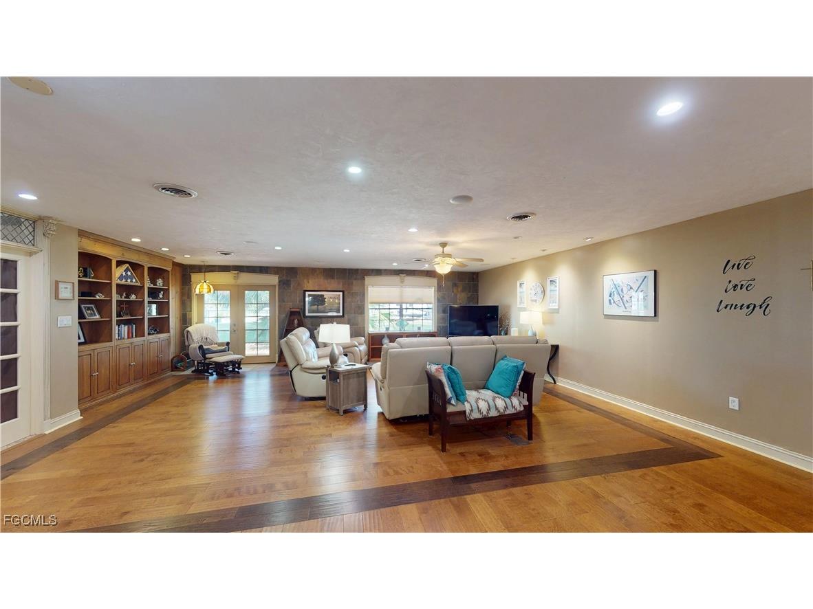 1487 Bass Lane Fort Myers FL 33919 2025023553 image16