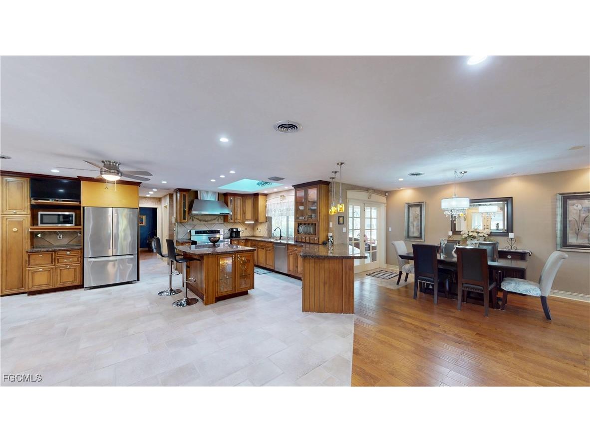 1487 Bass Lane Fort Myers FL 33919 2025023553 image2