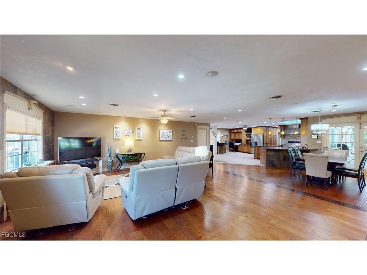 1487 Bass Lane Fort Myers FL 33919 2025023553 image20